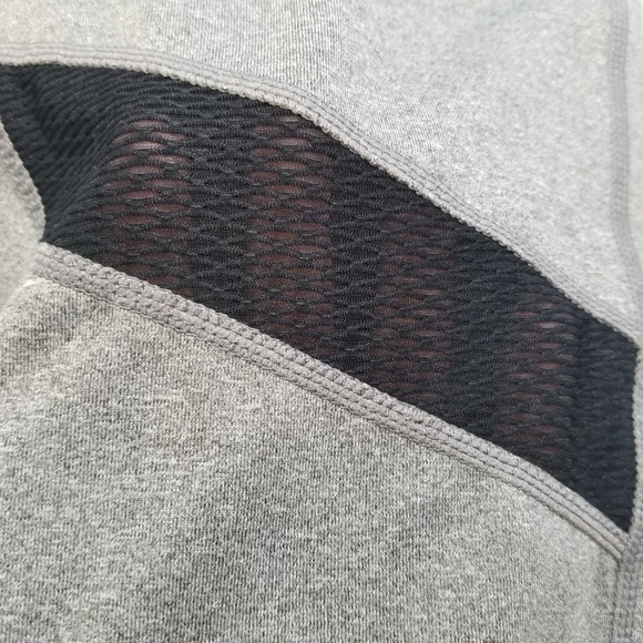 NWT Reebok Fitted Capri - Large - Picture 4 of 11